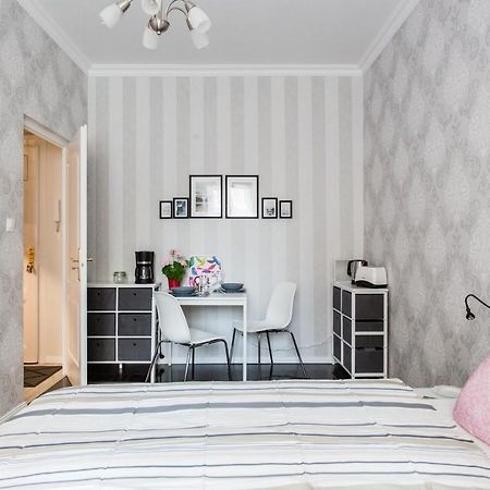 The Little Pearl Close To Westend Budapest Exteriör bild