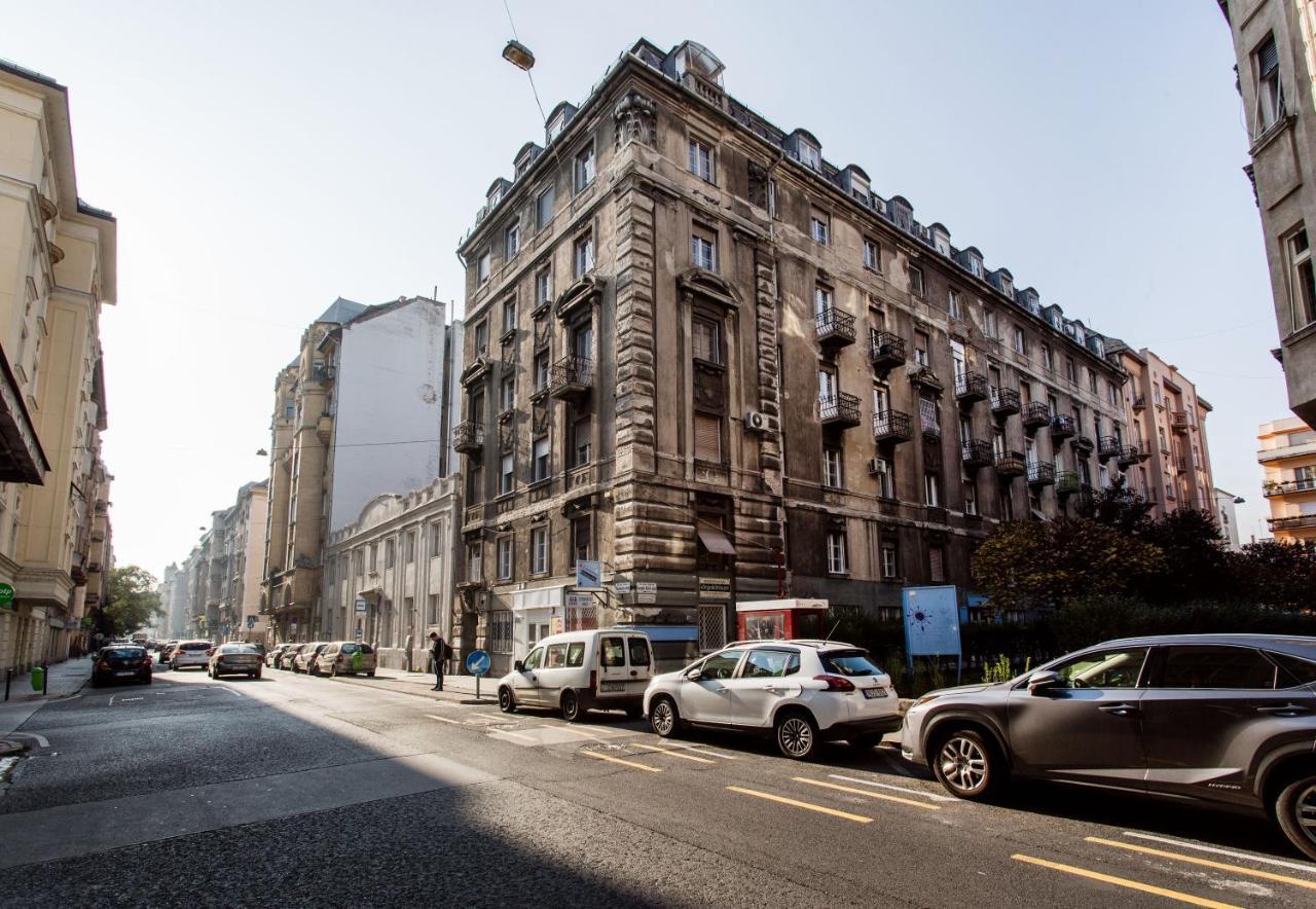 The Little Pearl Close To Westend Budapest Exteriör bild
